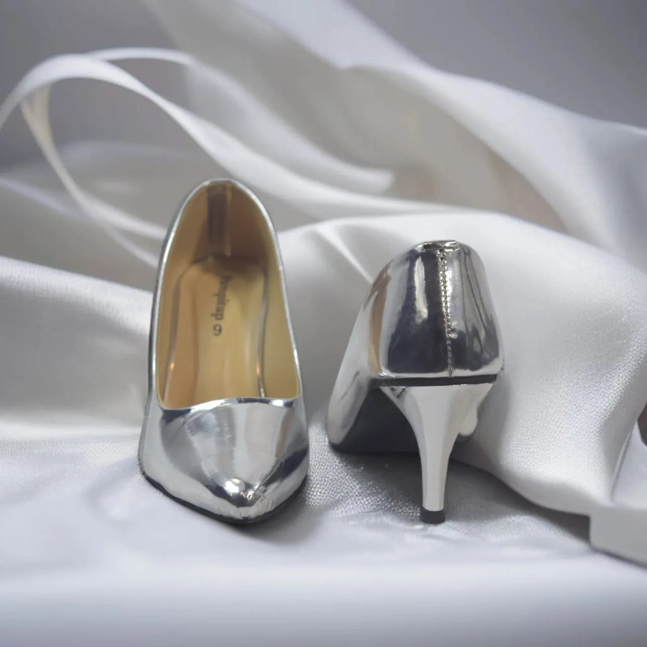 Silver Reflected Comfy Pancil Heel Pump PIU_50