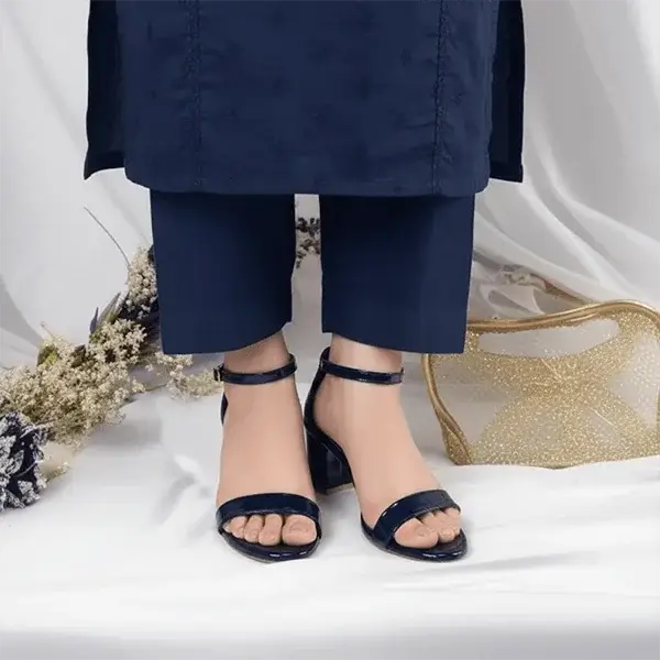 Black Yaro Block Heel Sandal PIU_164 Patent Rexine ladies shoes PumpItUp.pk