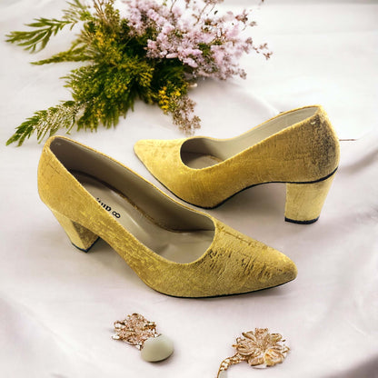 Golden Buttercups Block Heel Pump PIU_129