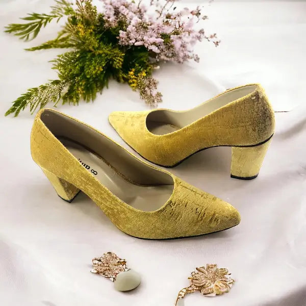 Golden Buttercups Block Heel Pump PIU_129