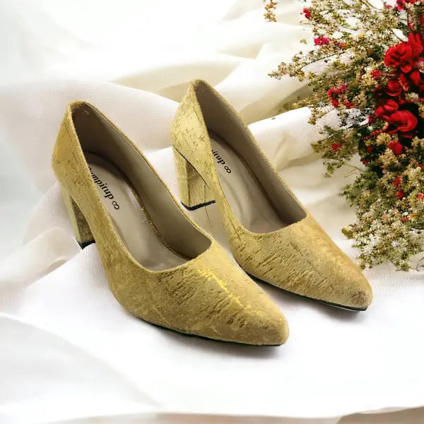 Golden Buttercups Block Heel Pump PIU_129